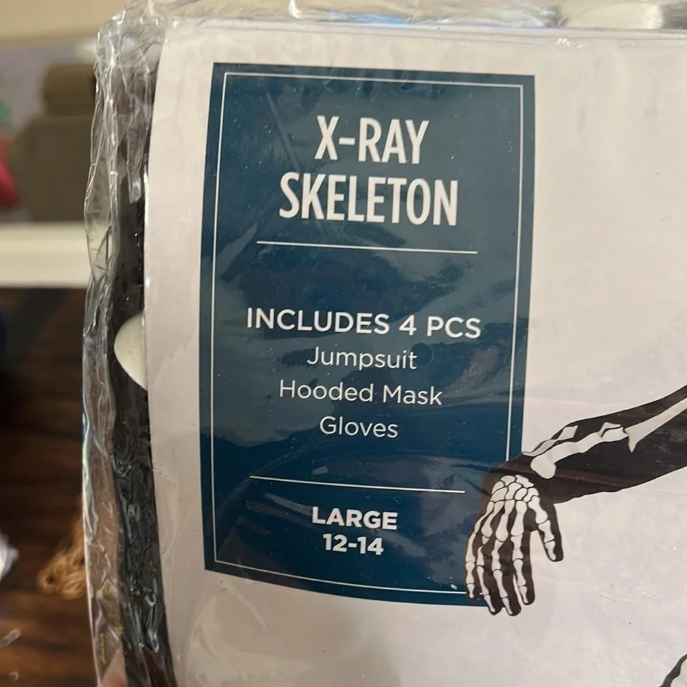 new glow in the dark x-ray skeleton costume size 12/14years